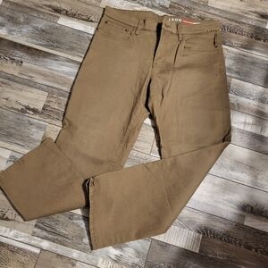Izod comfort stretch khaki jeans